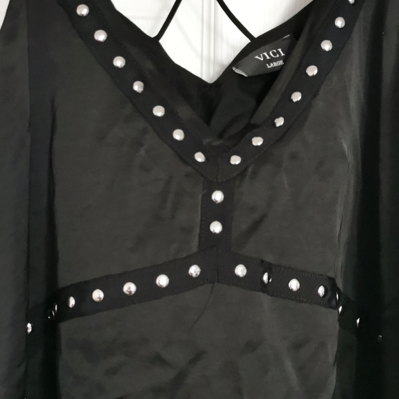 Vici Black tank with stud detail - Picture 4 of 5